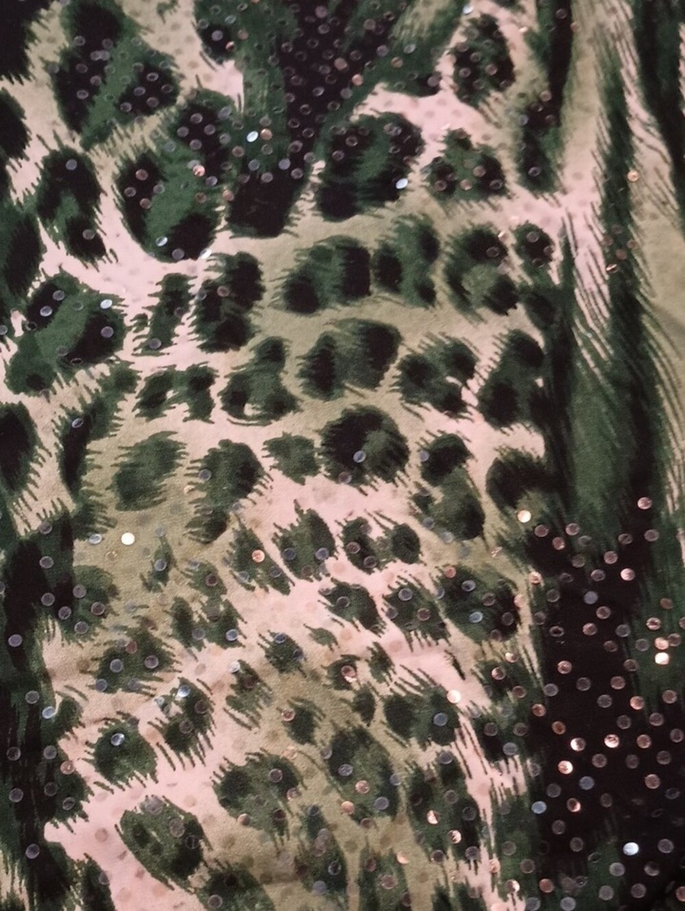 Susan Graver Green Animal-Print V-Neck Long Sleeve Top With Sequins Woman's XL - Picture 5 of 10